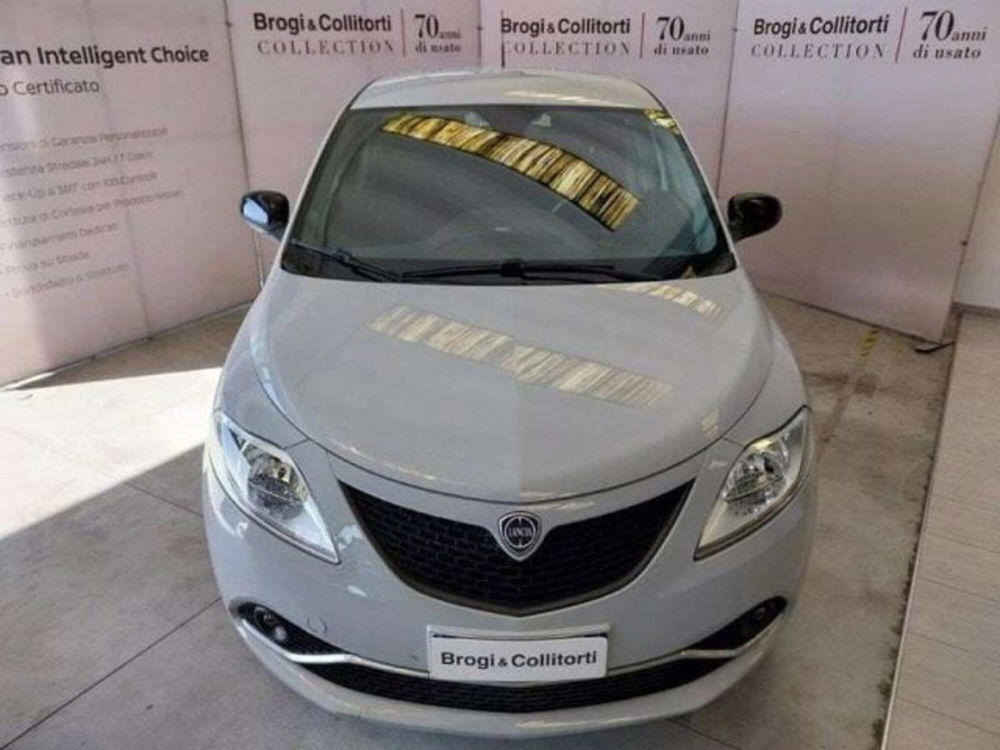 Lancia Ypsilon usata a Firenze (2)