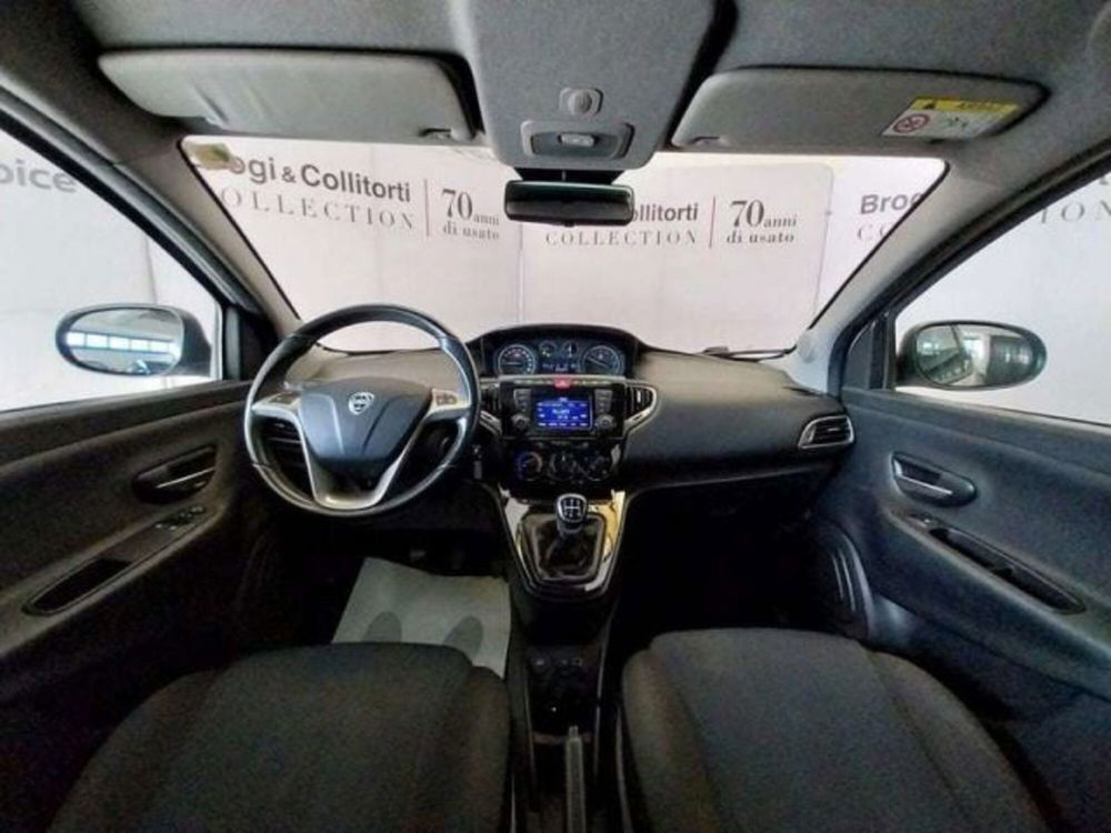 Lancia Ypsilon usata a Firenze (7)