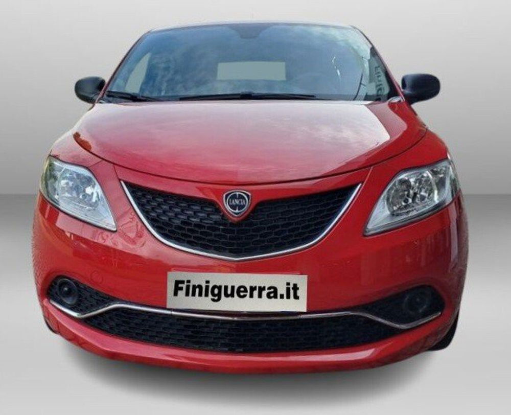 Lancia Ypsilon usata a Lecco (3)