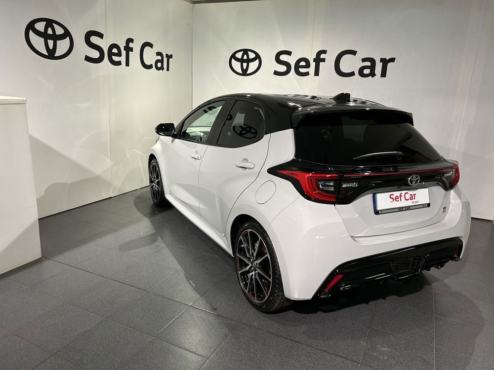 Toyota Yaris GR Sport nuova a Milano (5)