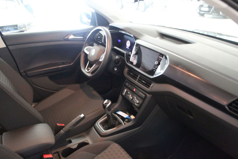 Volkswagen T-Cross usata a Cremona (9)