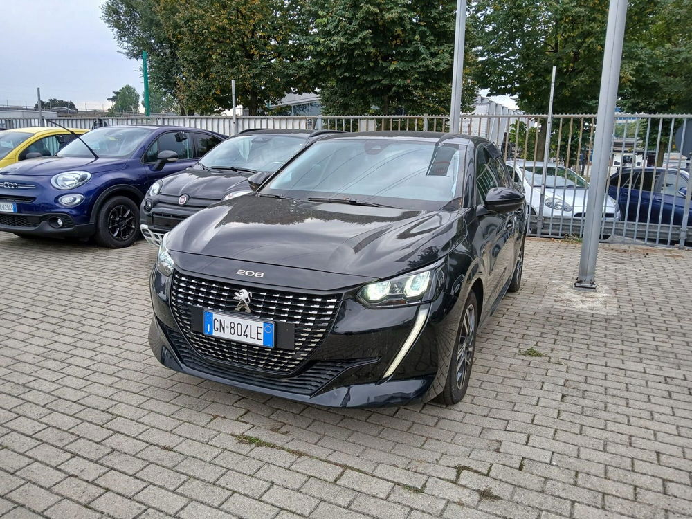 Peugeot 208 usata a Milano (3)