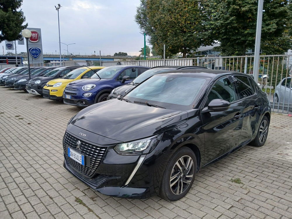 Peugeot 208 usata a Milano (4)