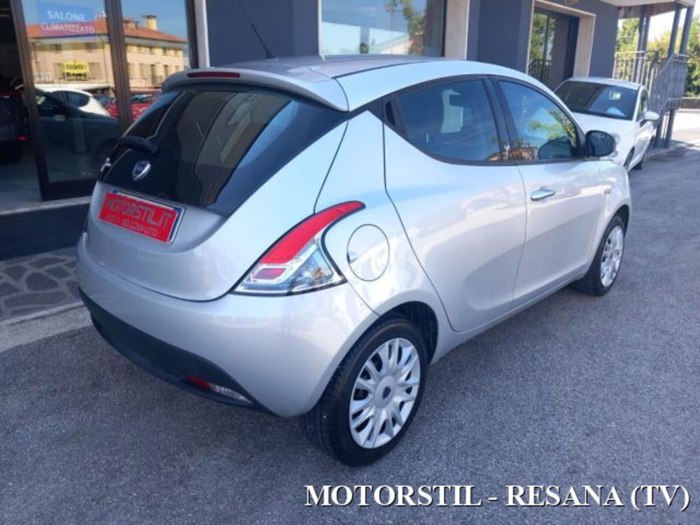 Lancia Ypsilon usata a Treviso (3)