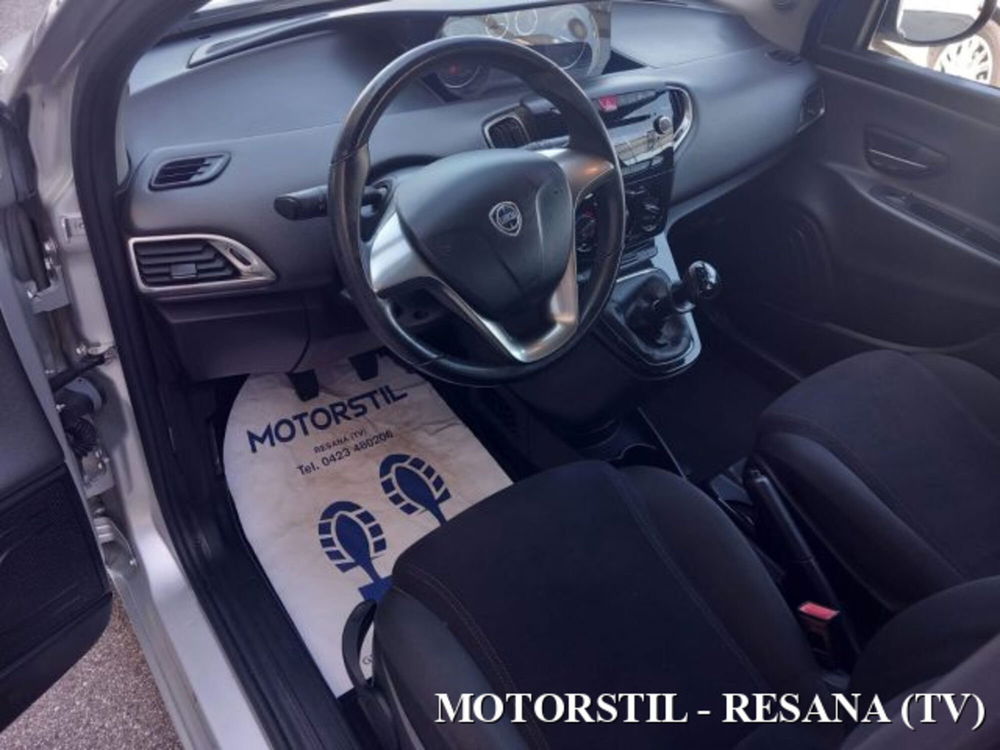 Lancia Ypsilon usata a Treviso (7)