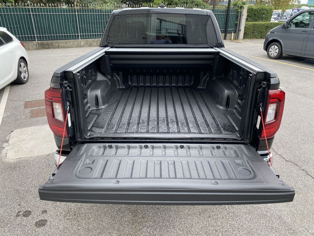 Volkswagen Amarok nuova a Brescia (13)