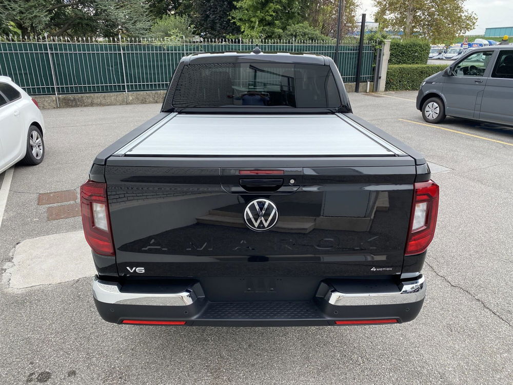 Volkswagen Amarok nuova a Brescia (4)