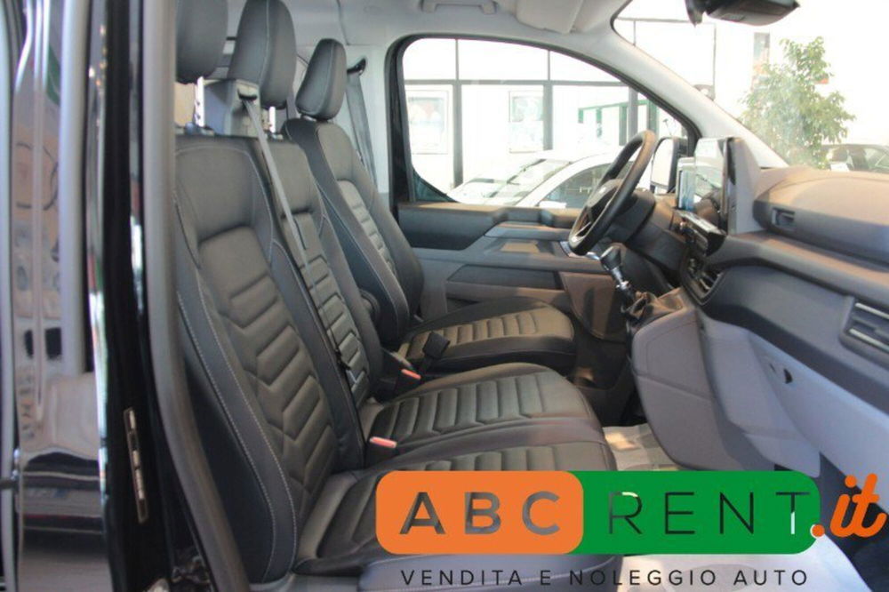 Ford Tourneo Custom nuova a Milano (8)