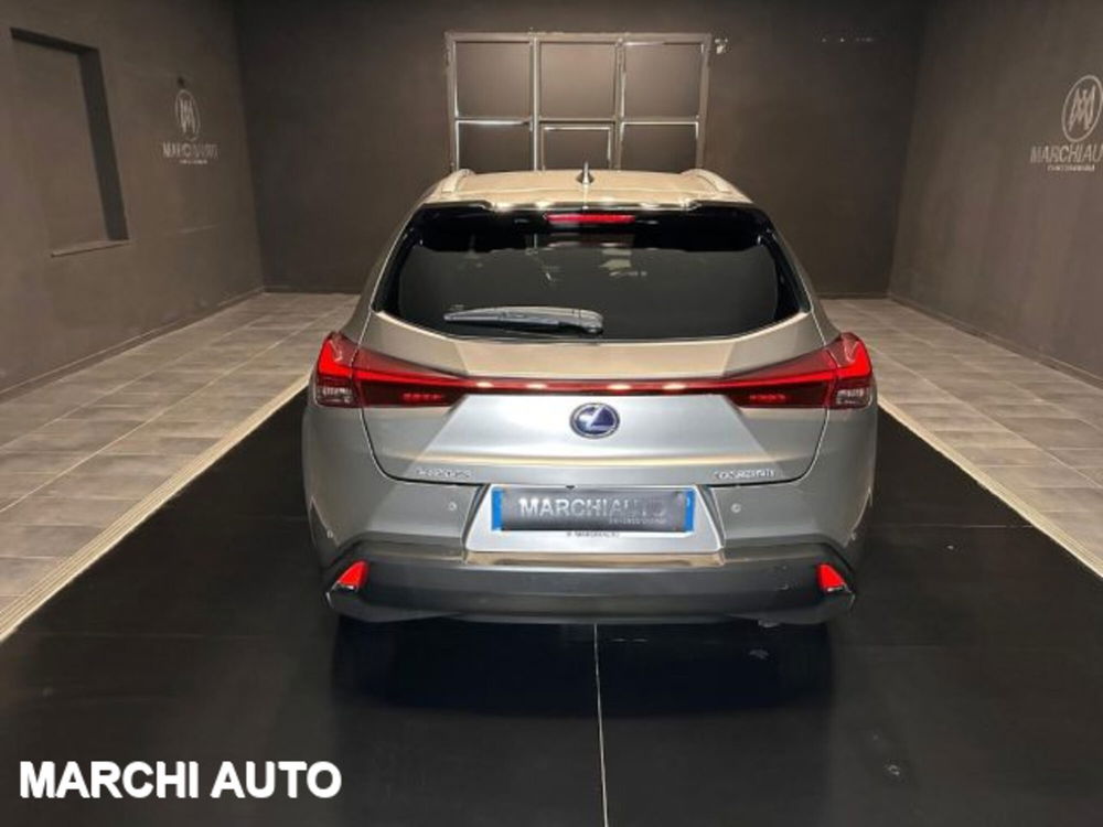 Lexus UX usata a Perugia (6)