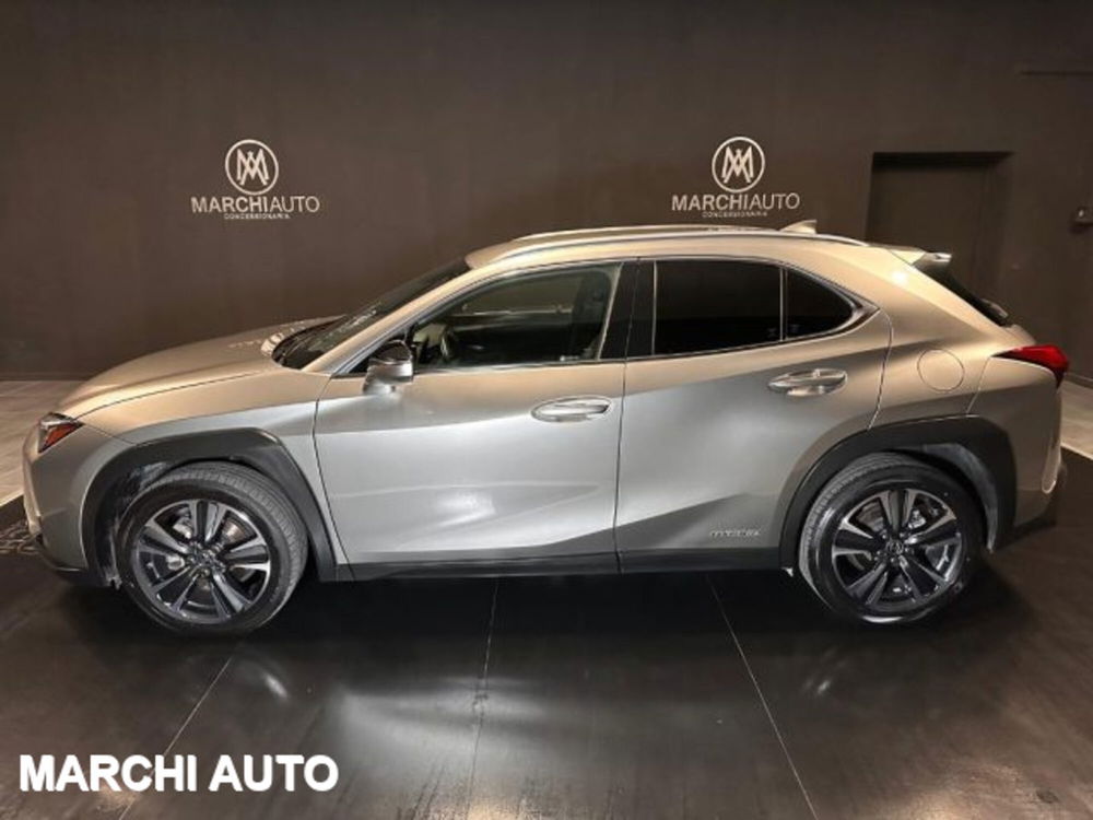 Lexus UX usata a Perugia (8)