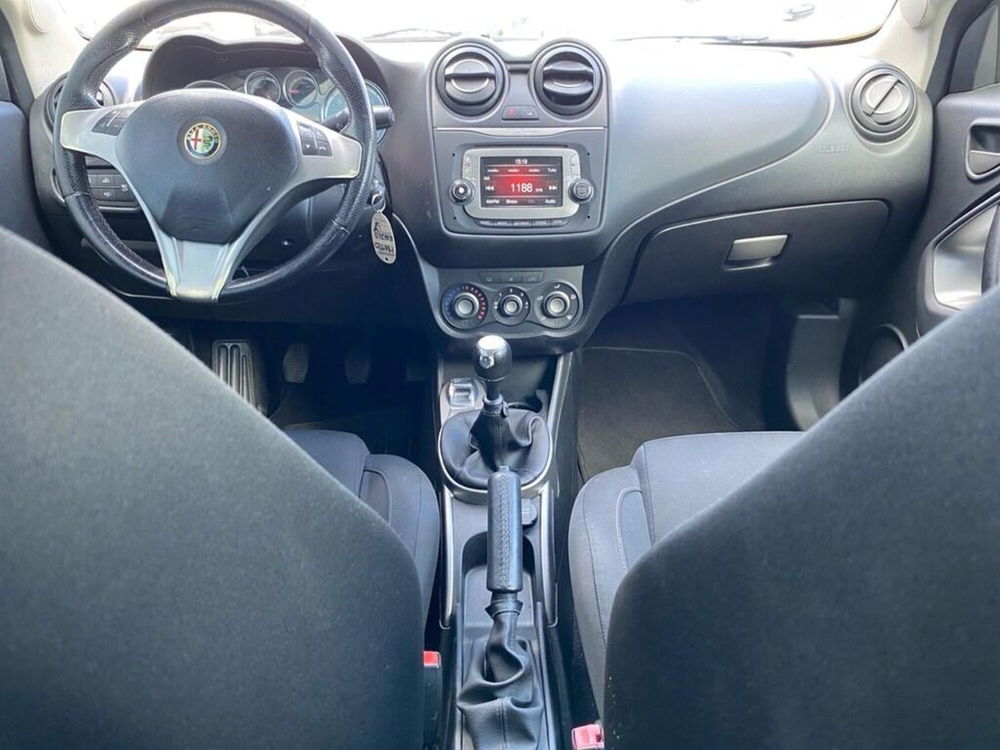 Alfa Romeo MiTo usata a Torino (10)