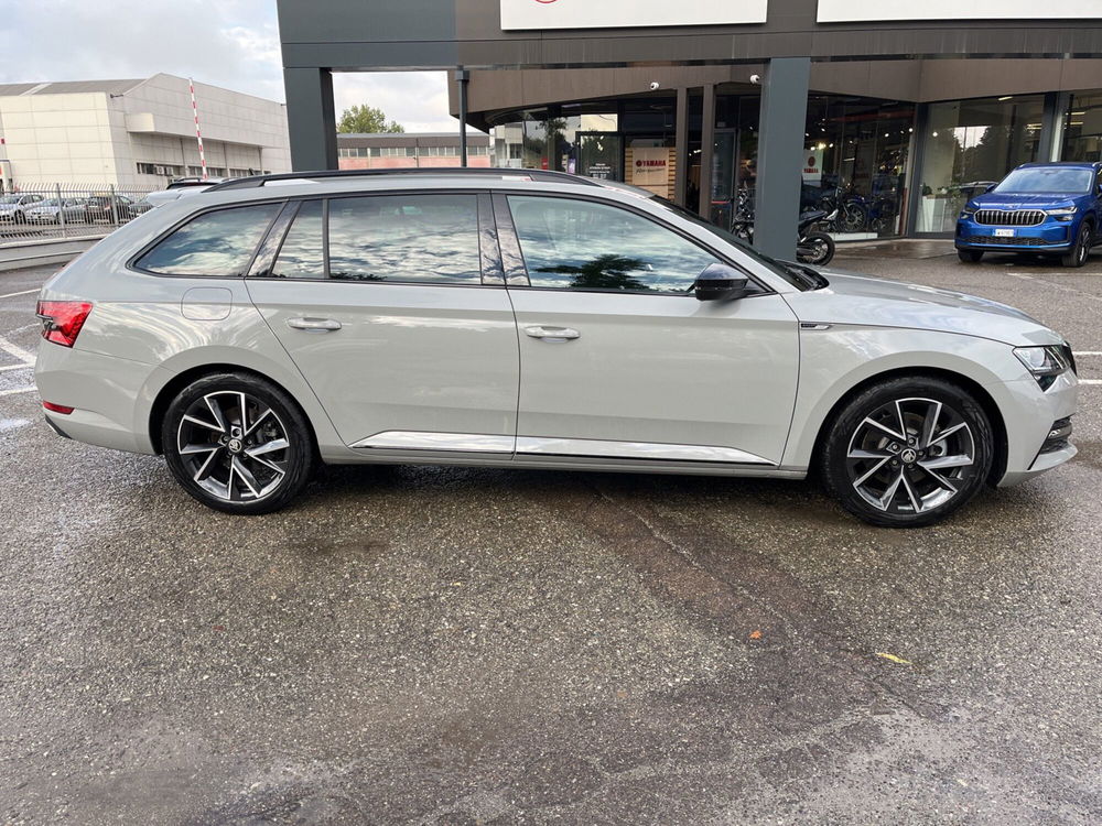 Skoda Superb Station Wagon nuova a Modena (5)