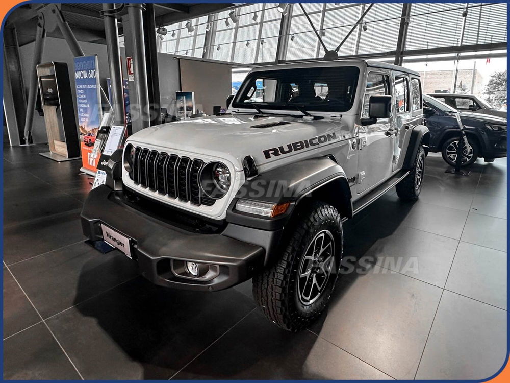 Jeep Wrangler Unlimited nuova a Milano (3)