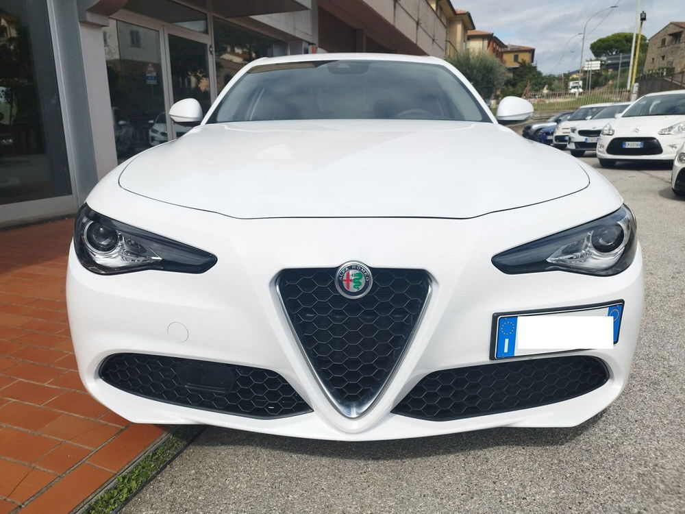 Alfa Romeo Giulia usata a Arezzo (3)