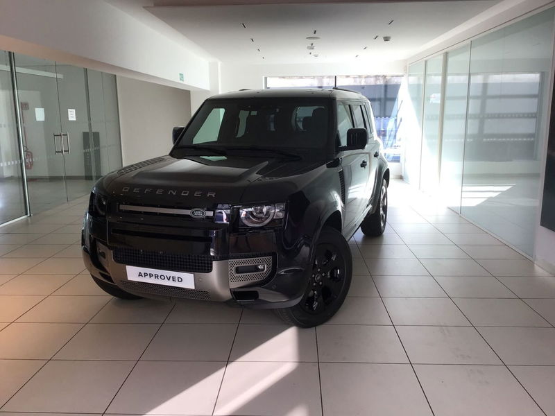 Land Rover Defender 110 3.0d i6 mhev X-Dynamic SE awd 200cv auto nuova a Genova