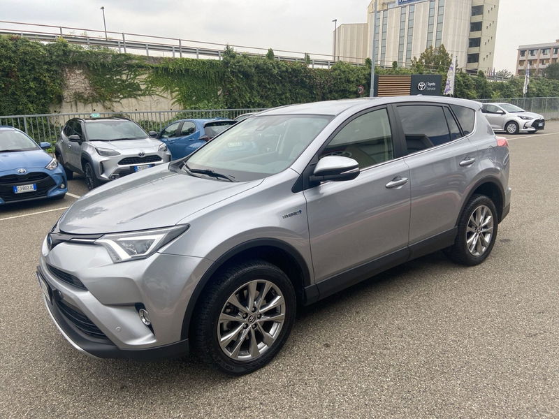 Toyota Rav4 Hybrid 2WD Lounge  del 2018 usata a Piacenza