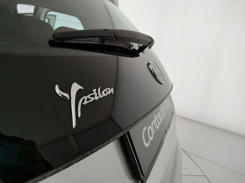 Lancia Ypsilon usata a Caserta (9)