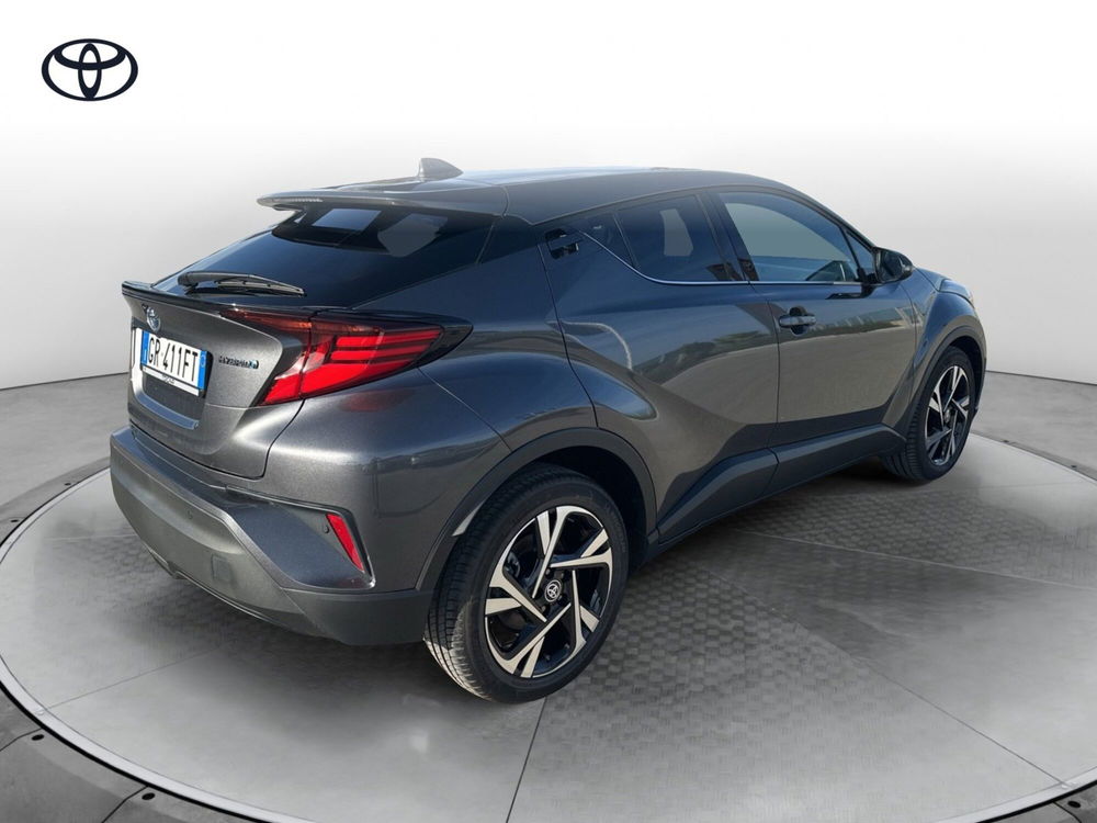 Toyota Toyota C-HR nuova a Siracusa (3)