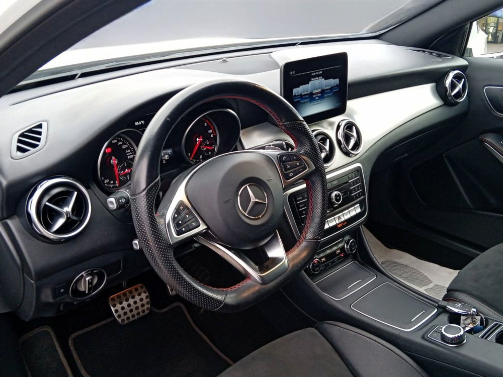 Mercedes-Benz GLA SUV usata a Siena (10)