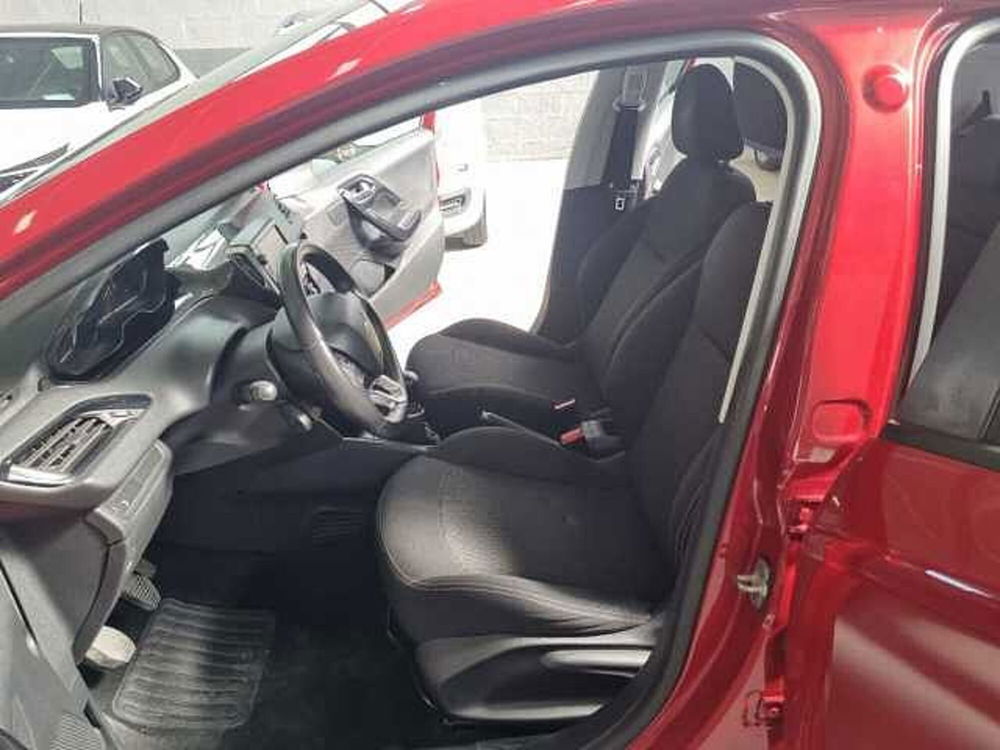 Peugeot 208 usata a Siena (15)