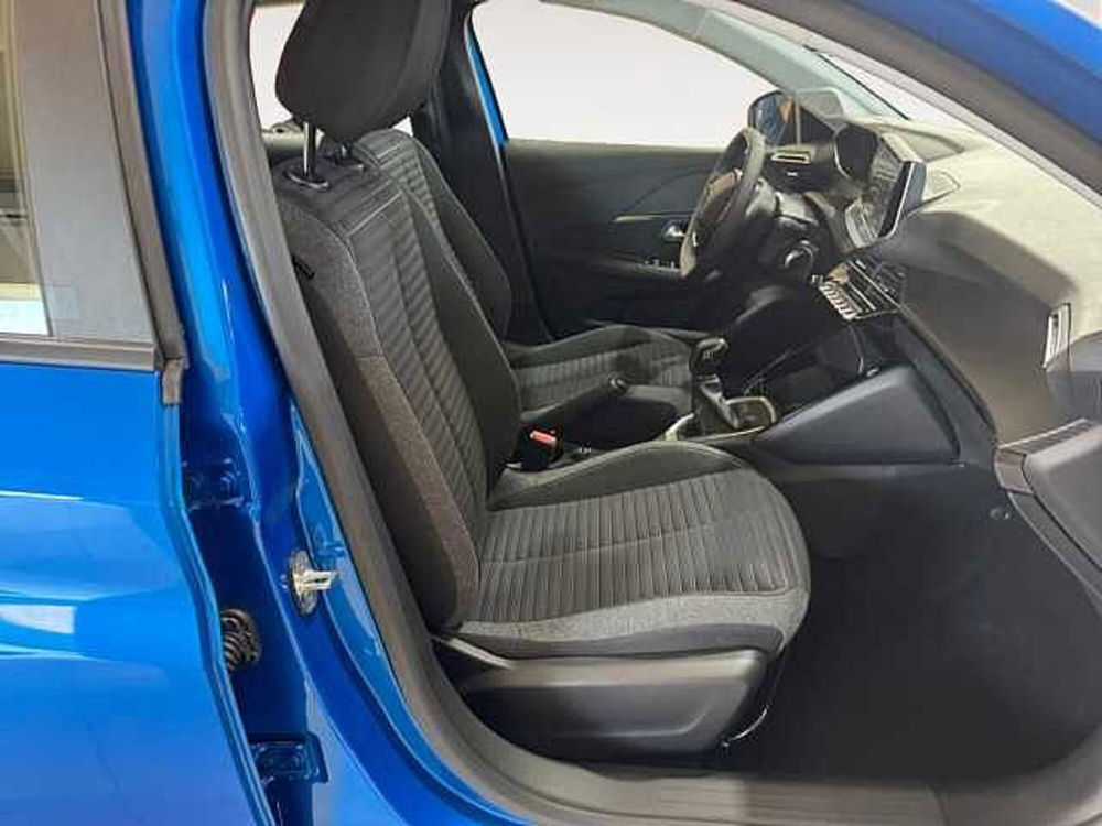 Peugeot 208 nuova a Napoli (15)