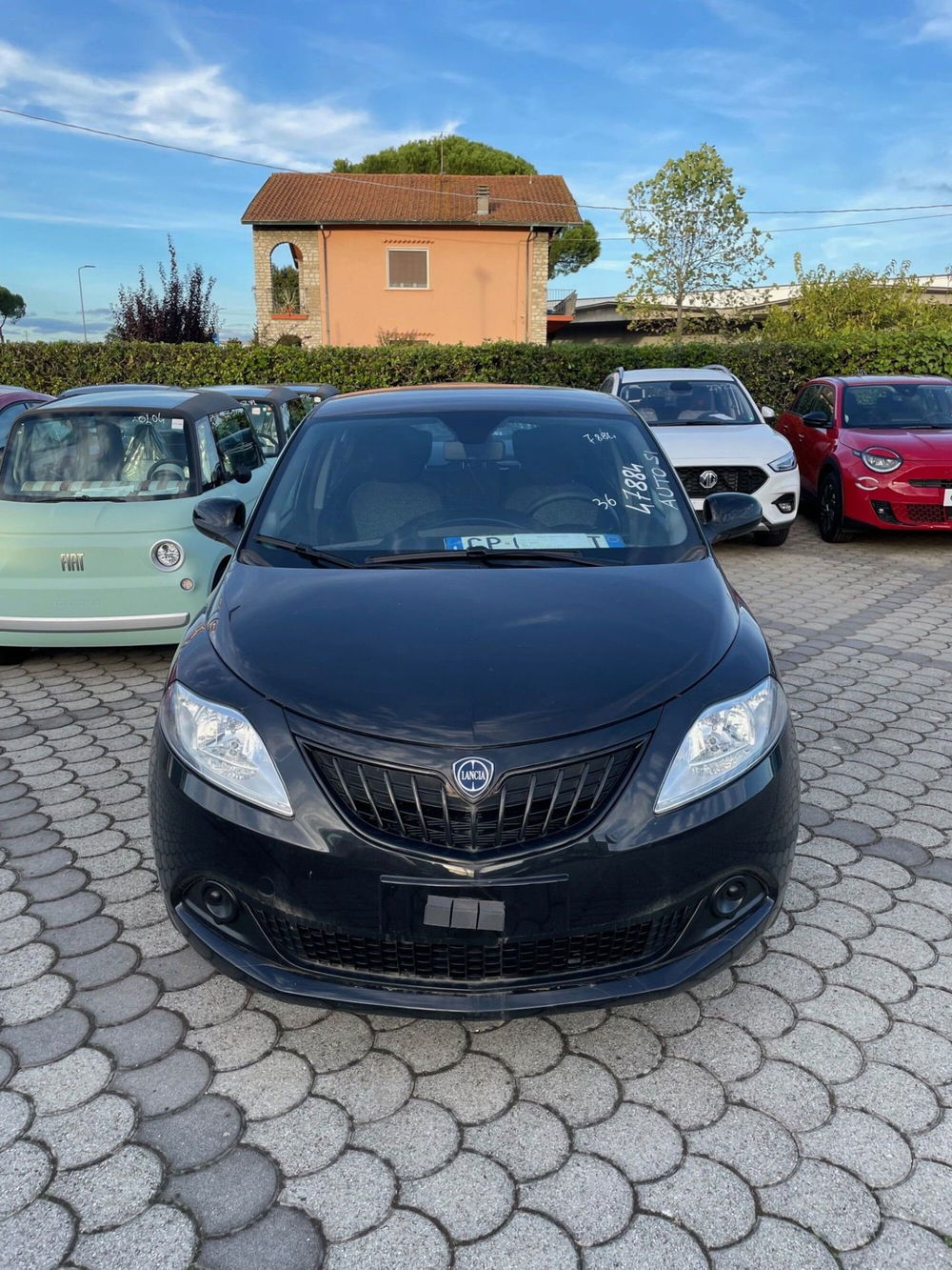 Lancia Ypsilon nuova a Lucca (2)