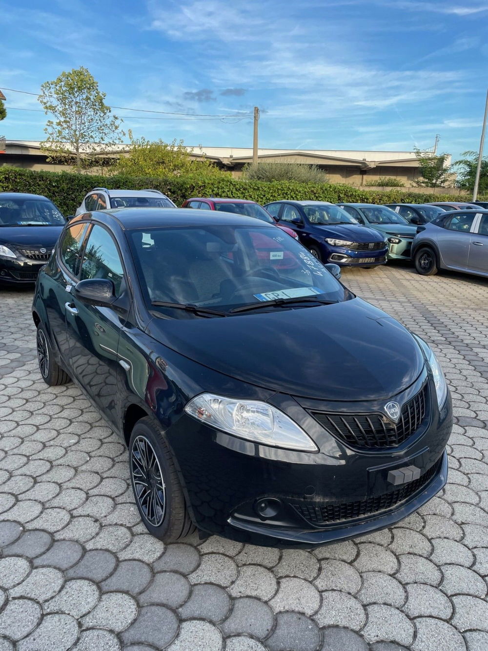 Lancia Ypsilon nuova a Lucca (3)