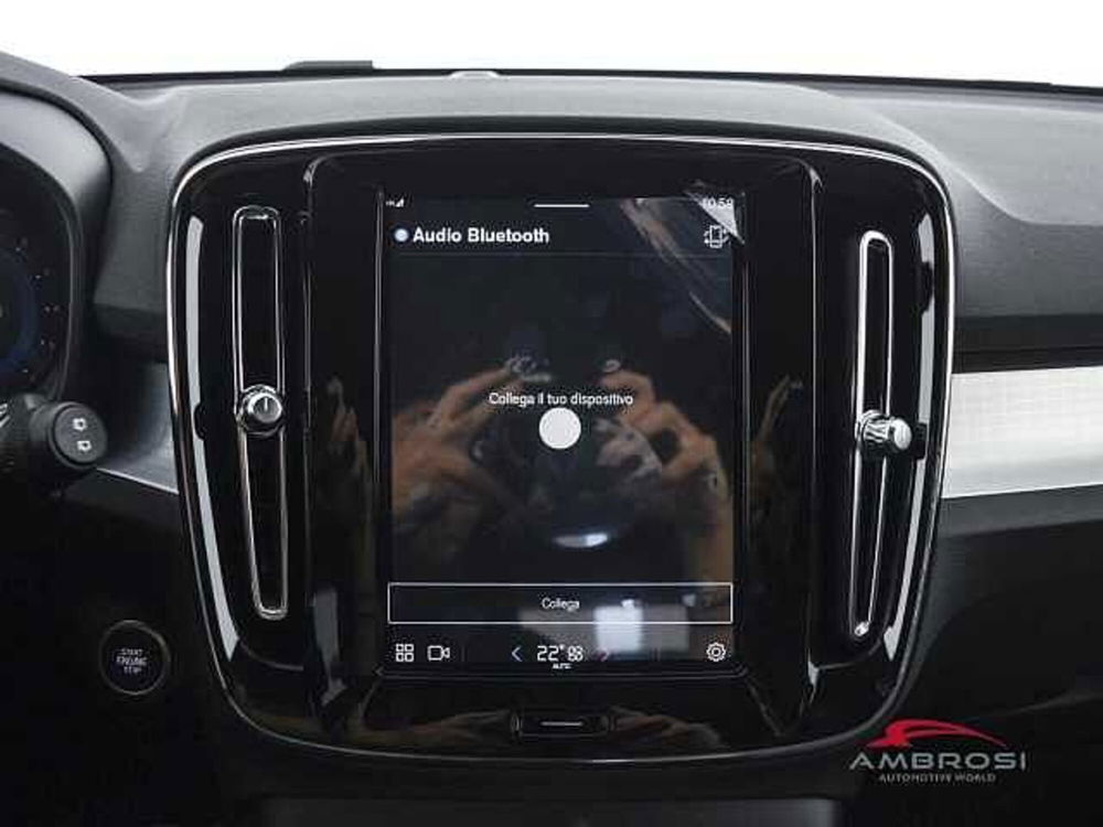 Volvo XC40 nuova a Perugia (14)