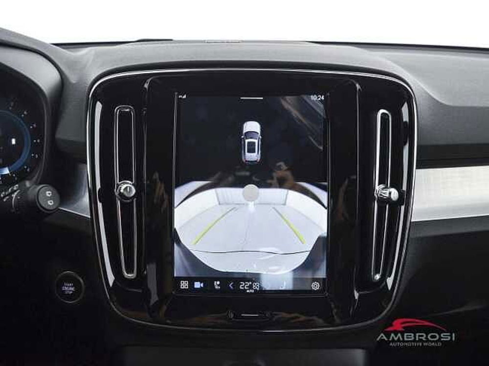 Volvo XC40 nuova a Viterbo (17)