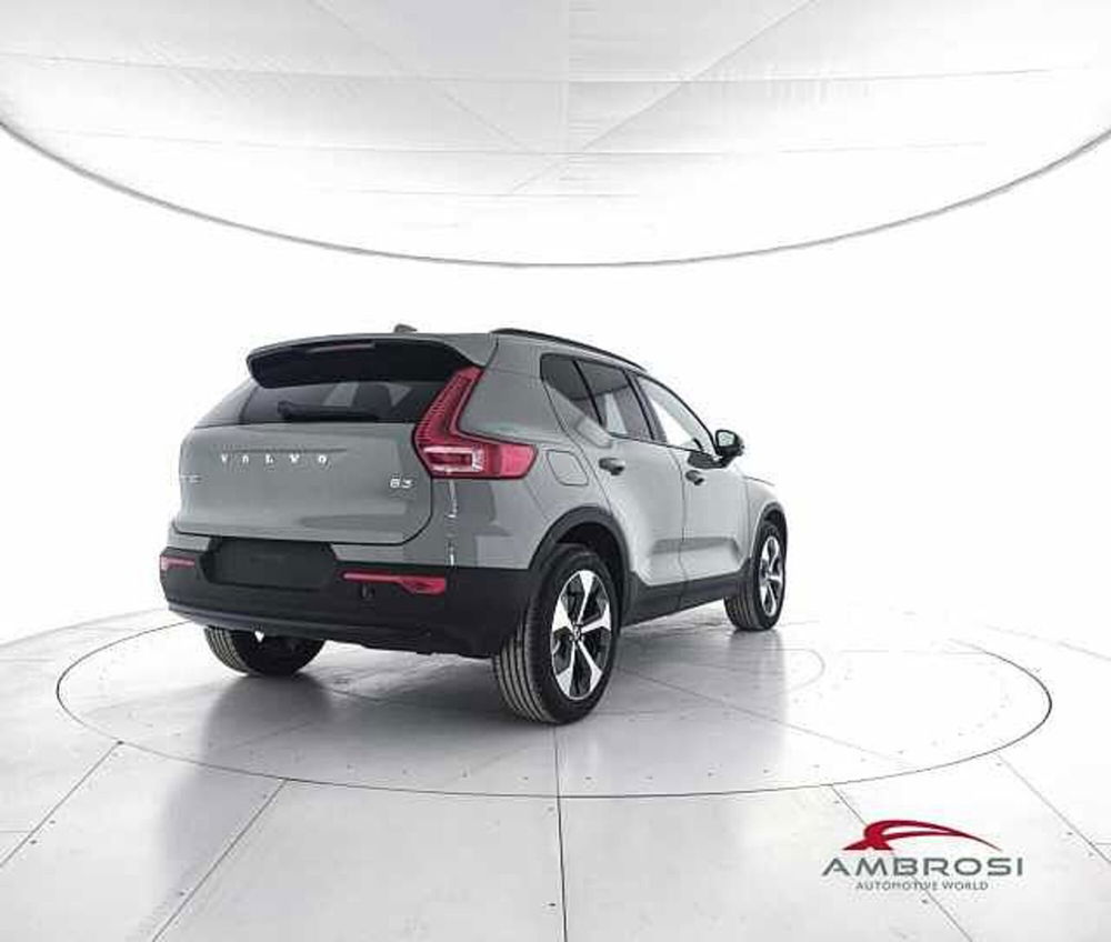 Volvo XC40 nuova a Viterbo (3)