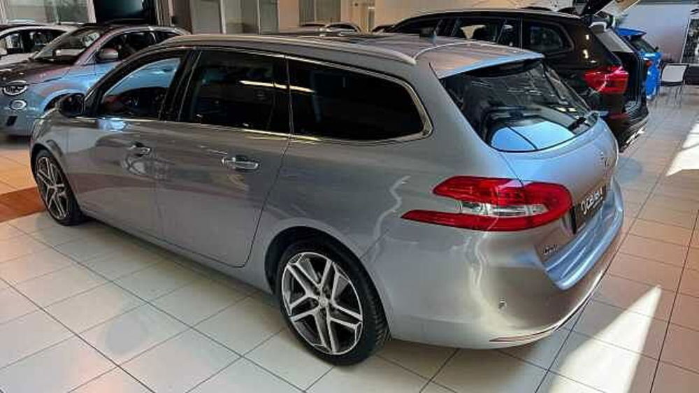 Peugeot 308 SW usata a Milano (20)