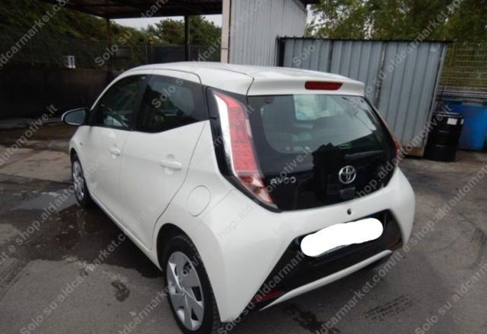 Toyota Aygo usata a Lecce (2)