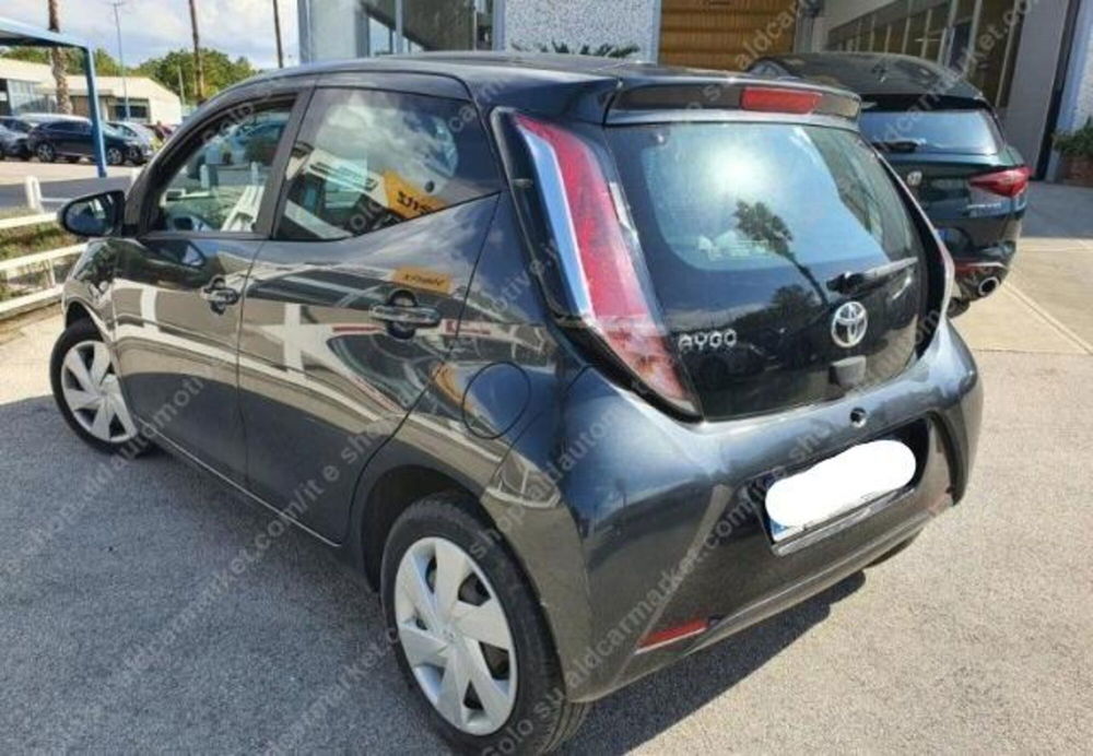 Toyota Aygo usata a Lecce (2)