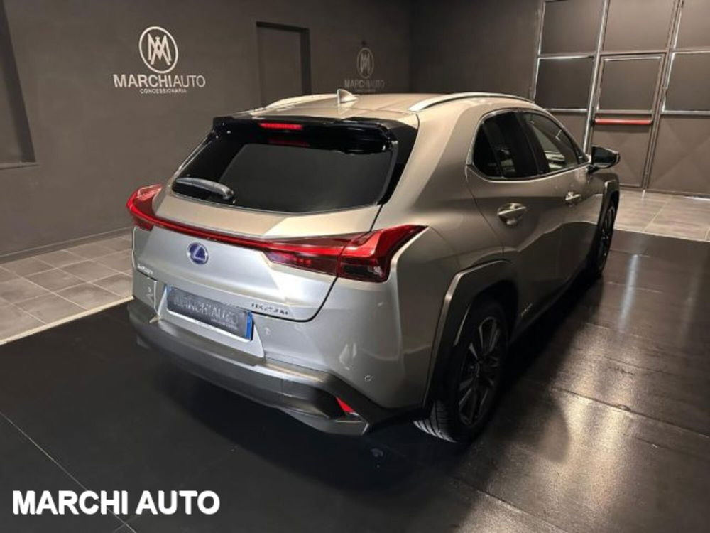 Lexus UX usata a Perugia (5)