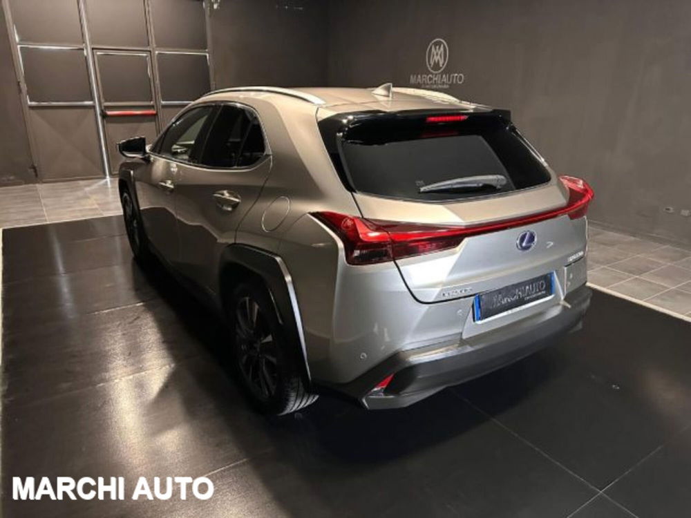 Lexus UX usata a Perugia (7)