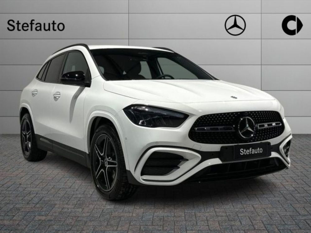 Mercedes-Benz GLA SUV nuova a Bologna