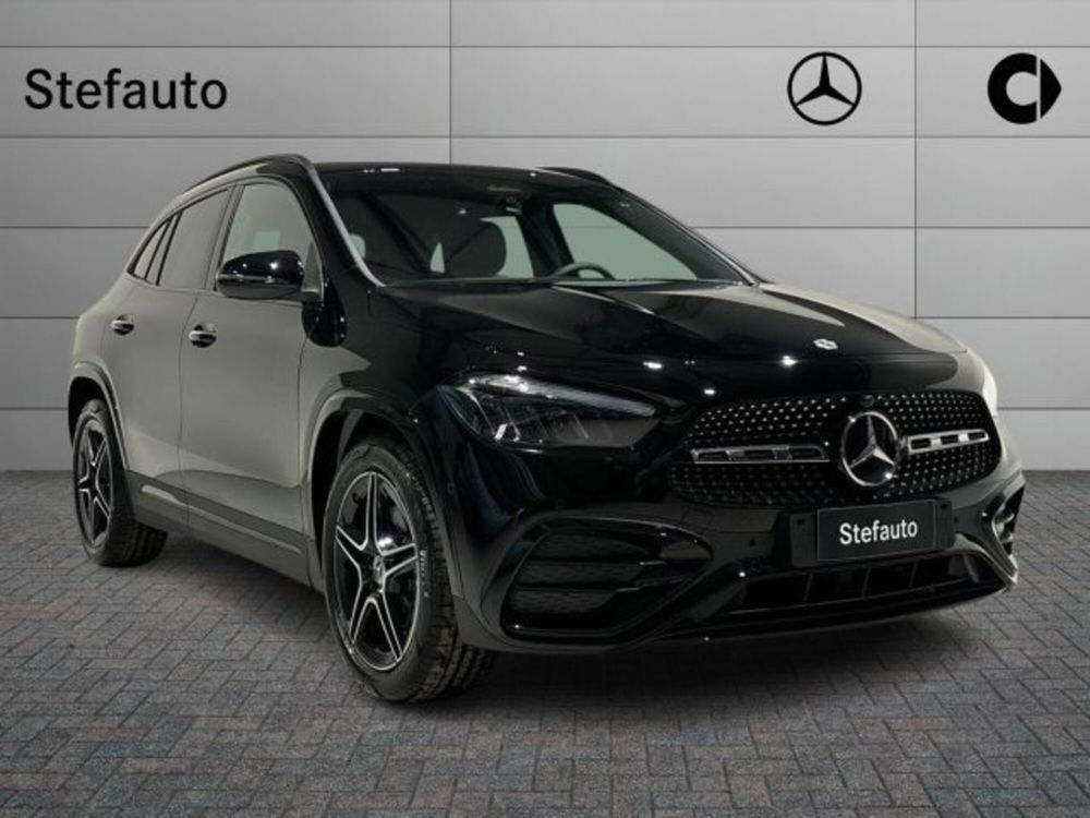 Mercedes-Benz GLA SUV nuova a Bologna