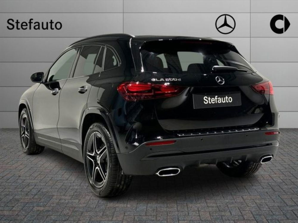 Mercedes-Benz GLA SUV nuova a Bologna (5)