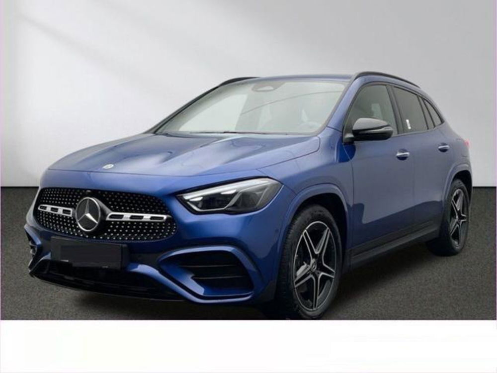 Mercedes-Benz GLA SUV usata a Napoli