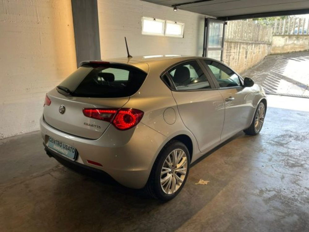 Alfa Romeo Giulietta usata a Perugia (8)