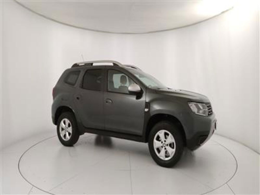 Dacia Duster usata a Bari (10)