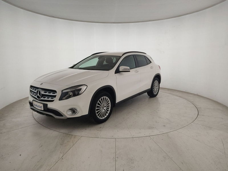 Mercedes-Benz GLA SUV 200 d Automatic 4Matic Executive  del 2019 usata a Alessandria