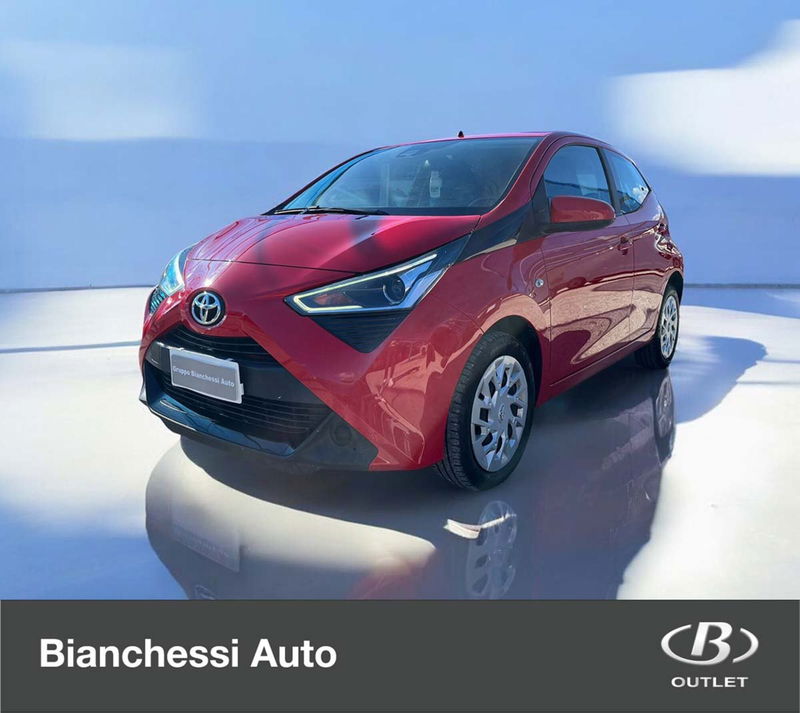 Toyota Aygo Connect 1.0 VVT-i 72 CV 5 porte x-cool del 2021 usata a Cremona