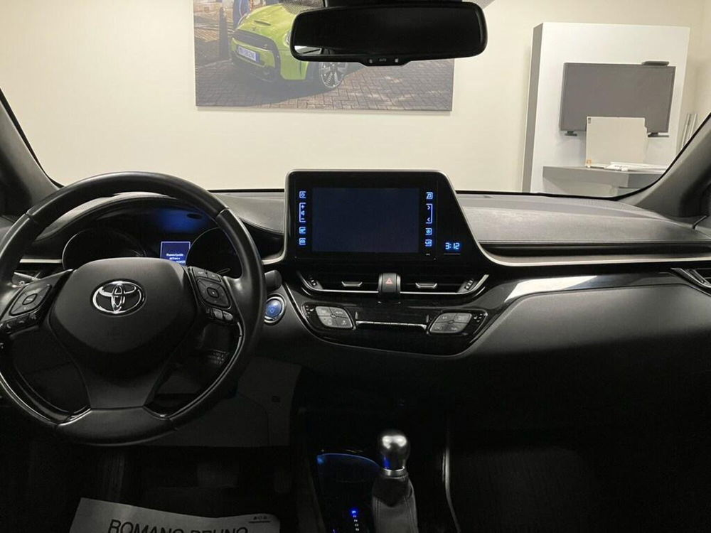 Toyota Toyota C-HR usata a Alessandria (11)