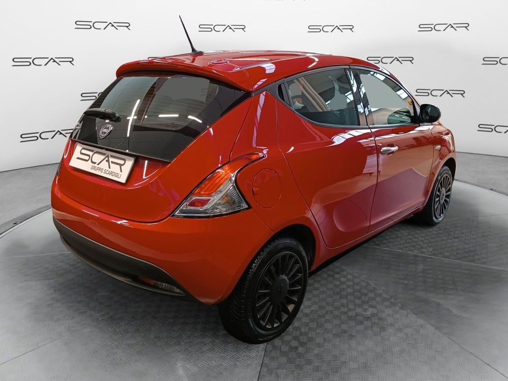 Lancia Ypsilon usata a Livorno (6)