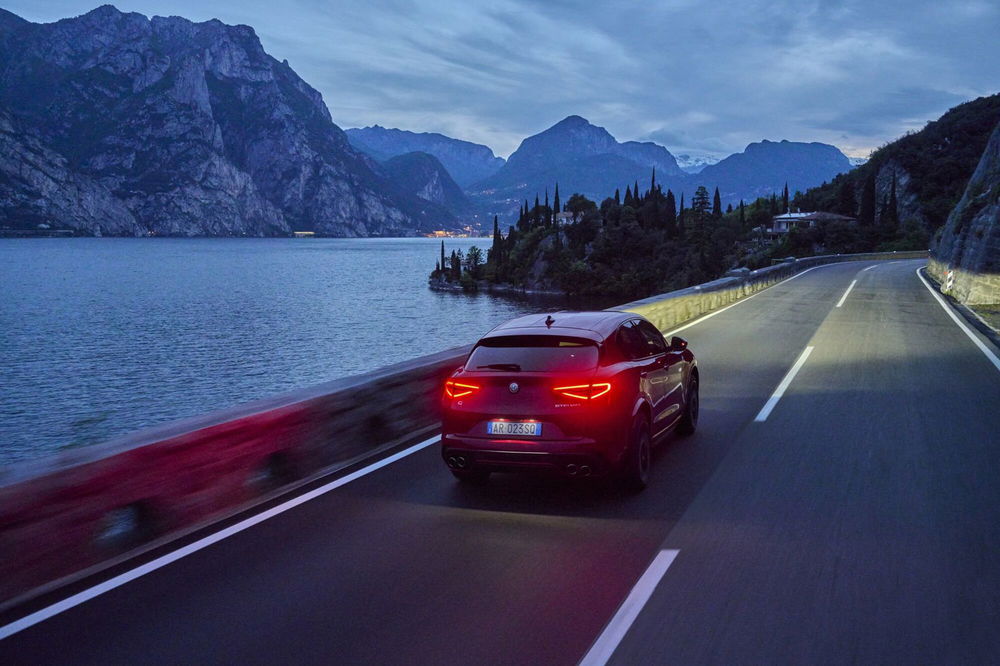 Alfa Romeo Stelvio nuova a Reggio Emilia (15)