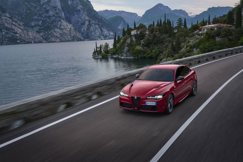 Alfa Romeo Giulia 2.9 V6 Quadrifoglio Super Sport 520cv auto nuova a Reggio nell&#039;Emilia