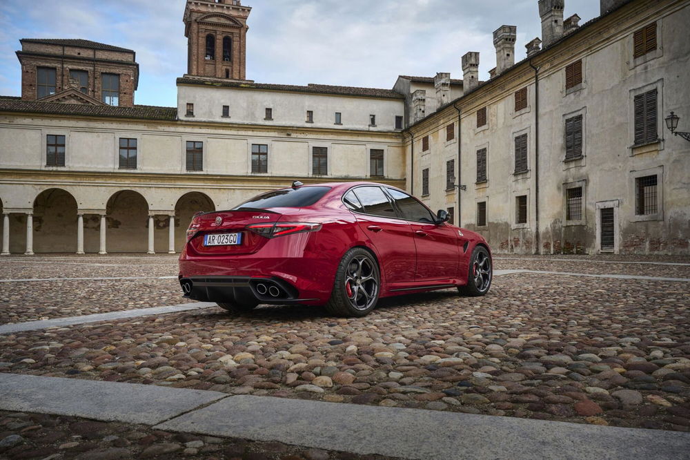 Alfa Romeo Giulia nuova a Reggio Emilia (3)