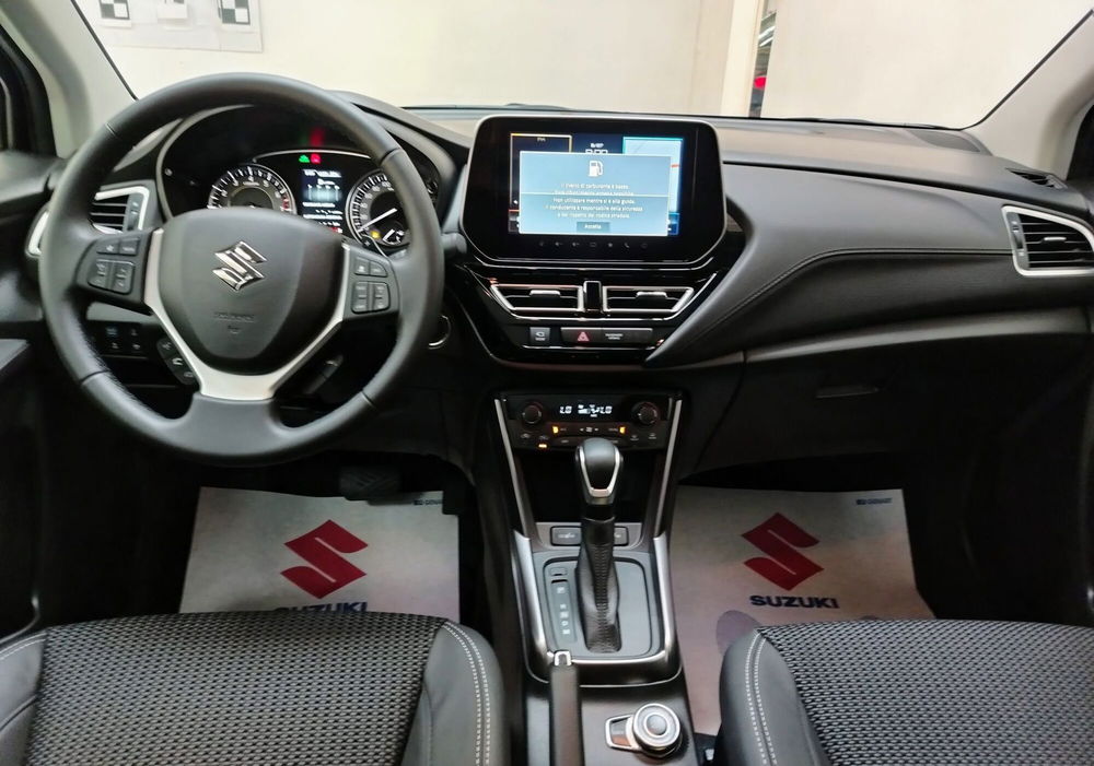 Suzuki S-Cross nuova a Rovigo (8)