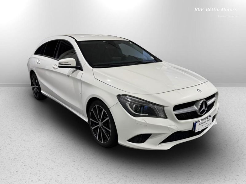 Mercedes-Benz CLA Shooting Brake 200 d Sport  del 2015 usata a Piove di Sacco